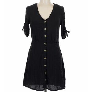 H&M ruched short sleeve v neckline loose fit button down midi dress